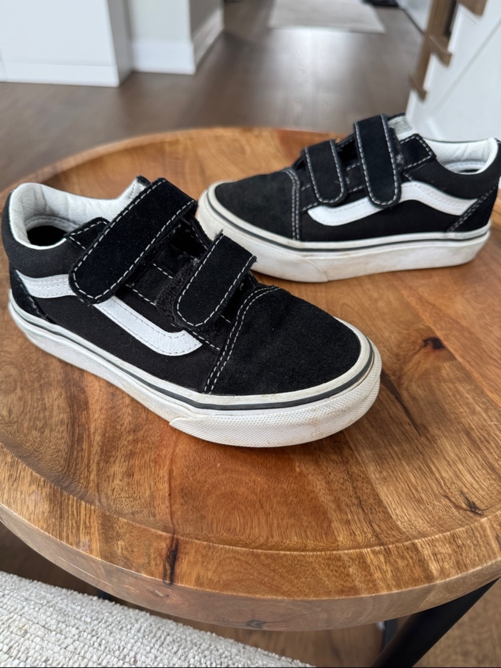 Vans Black and White Kids Old Skool Velcro Casual Sneakers